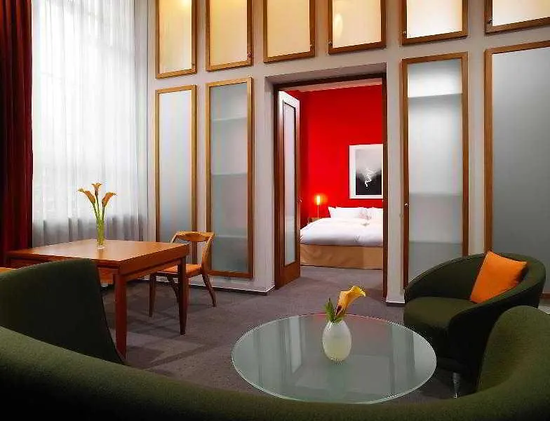 Sheraton Hannover Pelikan Hotel 4*,